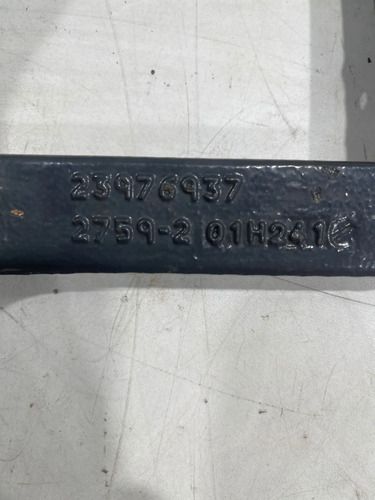 Suporte Bomba Arla Volvo Vm 360 23976937 Original Usado - foto 3