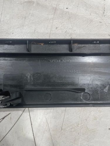 Acabamento Painel Volvo Fh 82293955 Original Usado - foto 2