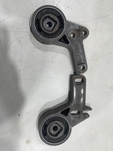 Par Suporte Radiador Scania Pgr 1762623 1762624 Usado Preto - foto 4